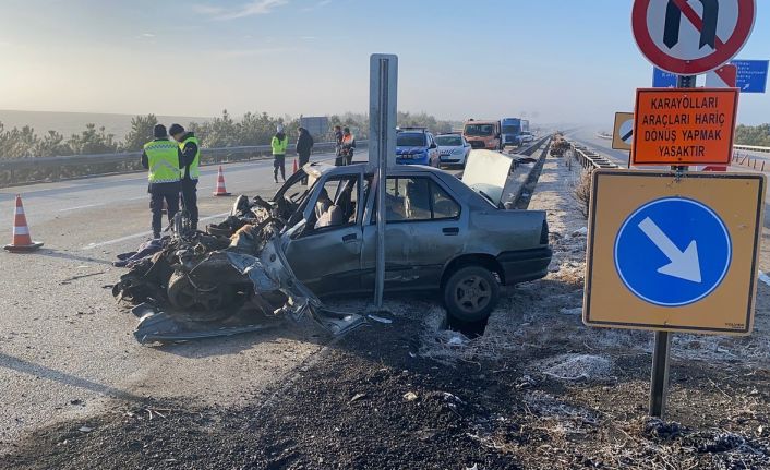 Ters yöne giren otomobil tırla çarpıştı: 1 ölü, 1 yaralı