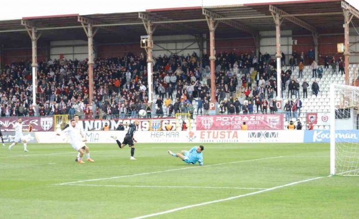 Trendyol 1. Lig: Bandırmaspor: 2 - Manisa Futbol Kulübü: 3