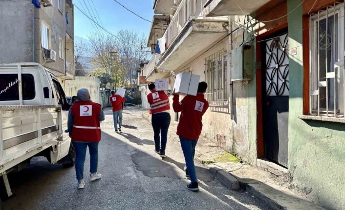 Türk Kızılayı aralık ayında ihtiyaç sahiplerinin yüzünü güldürdü