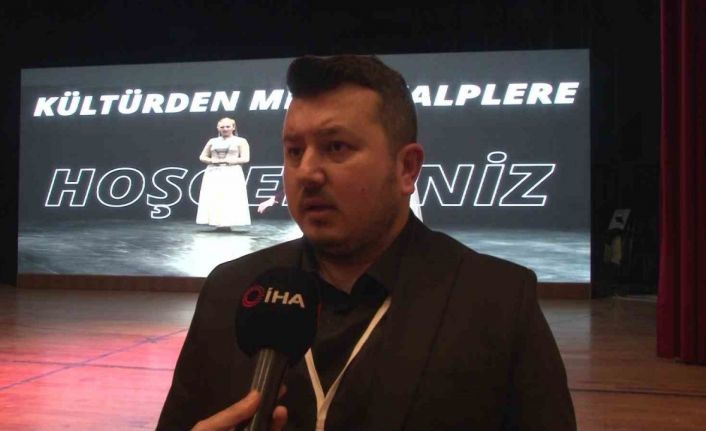 Ümraniye’de özel çocuklar için ’Kültürden Minik Kalplere’ gösterisi