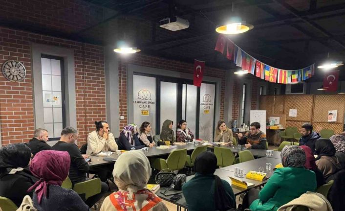 Yazarlar okuyucular ile buluşturuluyor