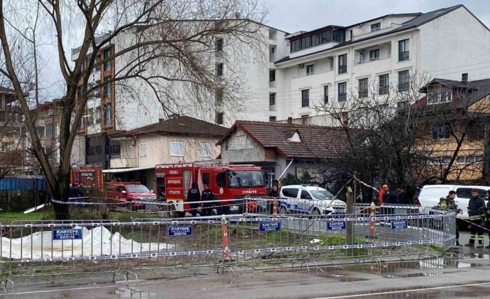 26 saattir süren yangın, numune alınması için söndürüldü