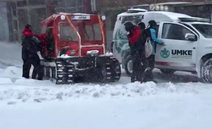 3 günlük ikizlerin imdadına AFAD yetişti