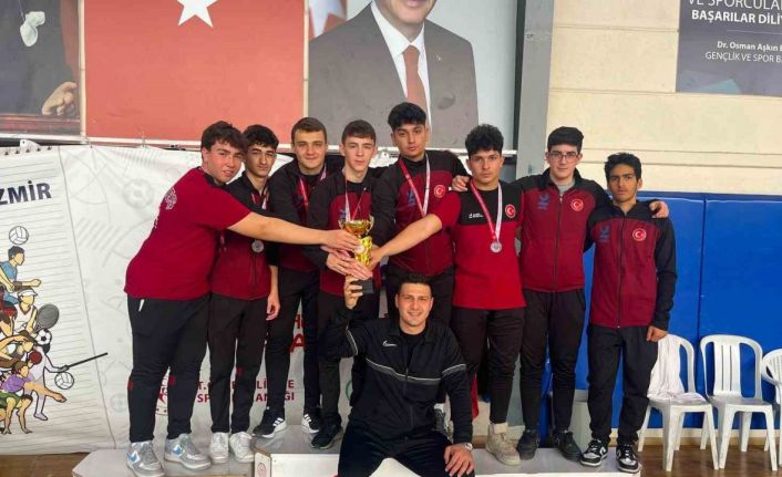 Aliağa’ya 5 madalya birden