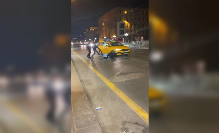 Ankara’da taksileri durdurup şoförlere saldırdılar