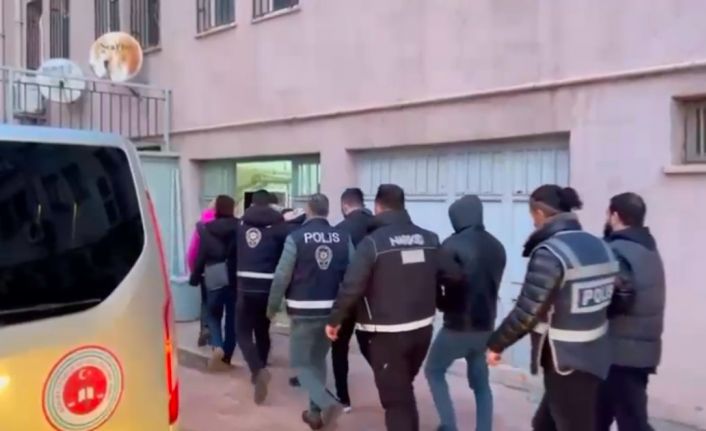 Balıkesirde 8 uyuşturucu tacirleri tutuklandı