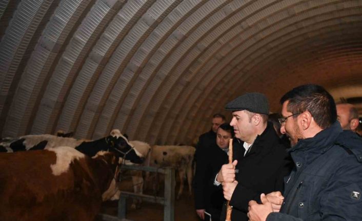 Başkan Akın, haftaya hayvan pazarı ziyaretiyle başladı