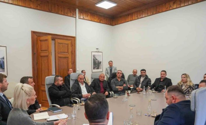 Başkan Subaşı, güvenli konaklama için işletme sahipleriyle bir araya geldi
