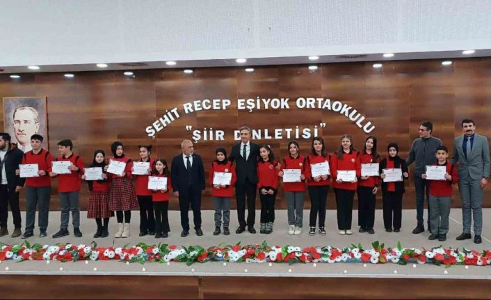 Bayburt’ta "Karakoç Soy İsimli Şairlere Ait Şiir Konseri" gerçekleştirildi