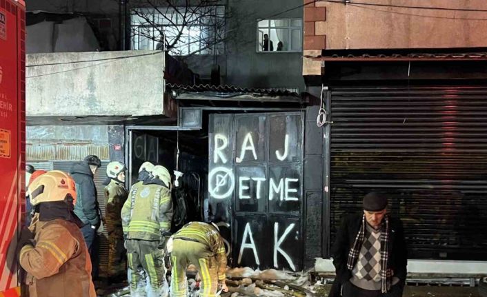 Bayrampaşa’da tek katlı otoparkta yangın