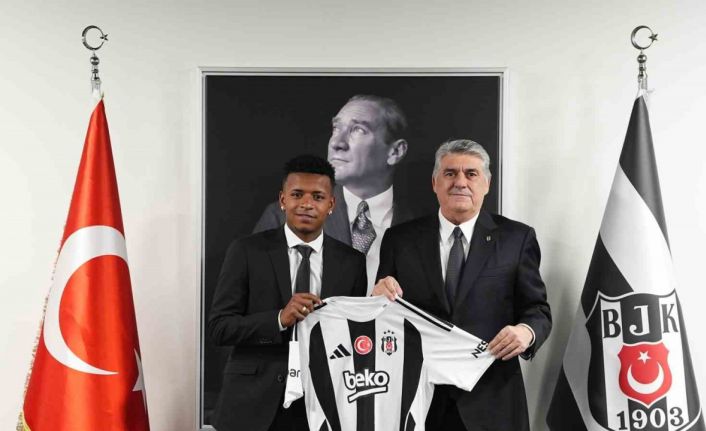 Beşiktaş, Keny Arroyo ile sözleşme imzaladı