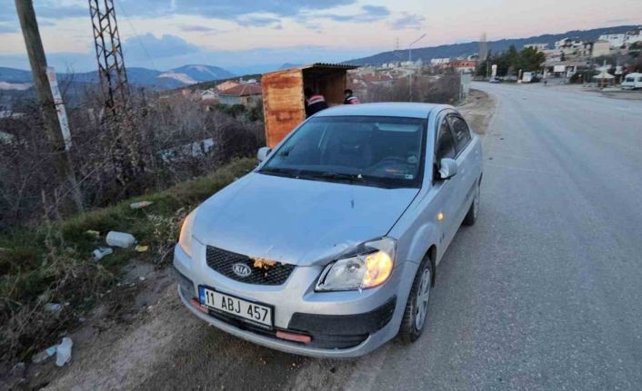 Bilecik’te otomobilin çarptığı yaya ağır yaralandı