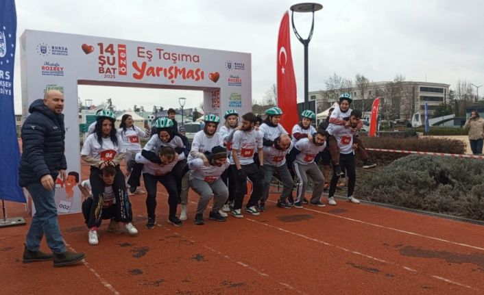 Bursa’da çiftler 14 Şubat için yarıştı