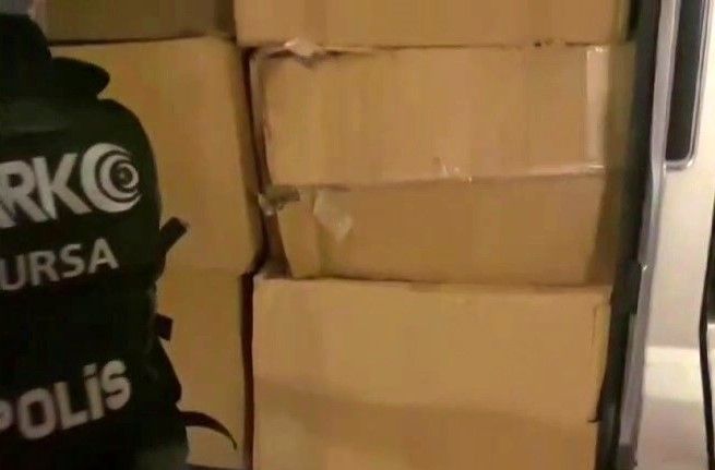 Bursa’da narkotik polisinden rekor...600 bin hap ele geçirildi