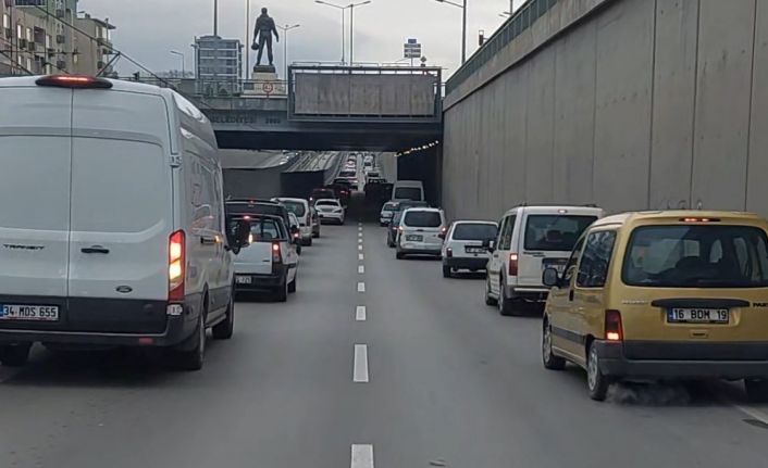 Bursa’da sürücülerin fermuar sistemi büyük alkış aldı