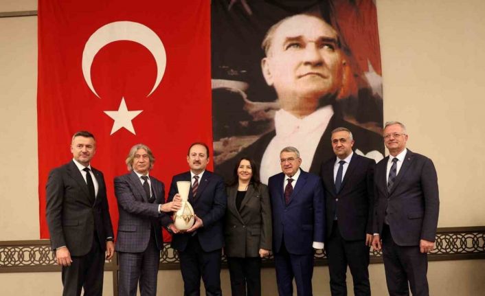 Çakır: "Mersin’e değer katanları Mersinliler asla unutmayacaktır"