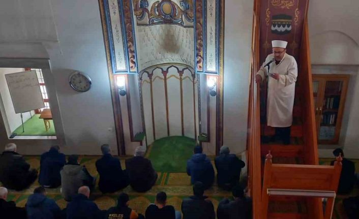 Cuma hutbesinde "mahremiyet" vurgusu