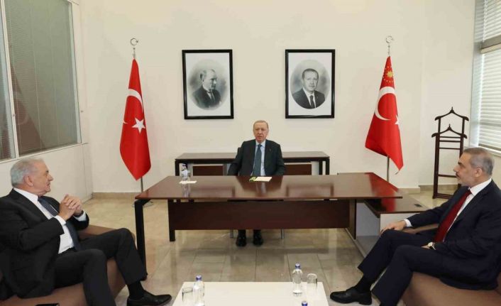 Cumhurbaşkanı Erdoğan, eski Yunanistan Dışişleri Bakanı Avramopoulos’u kabul etti
