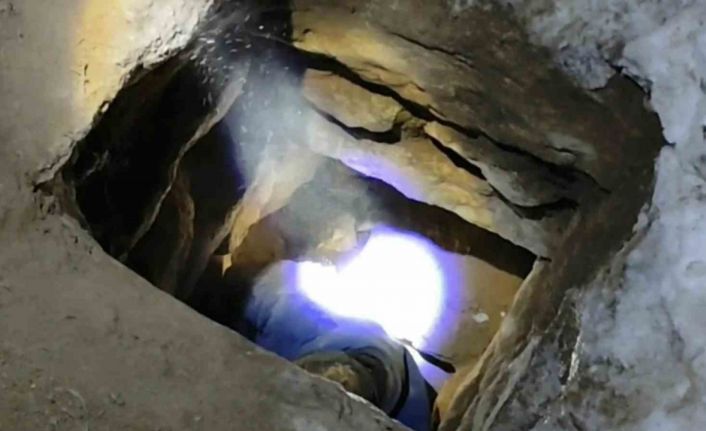Defineciler kazdıkları tünelde suçüstü yakalandı