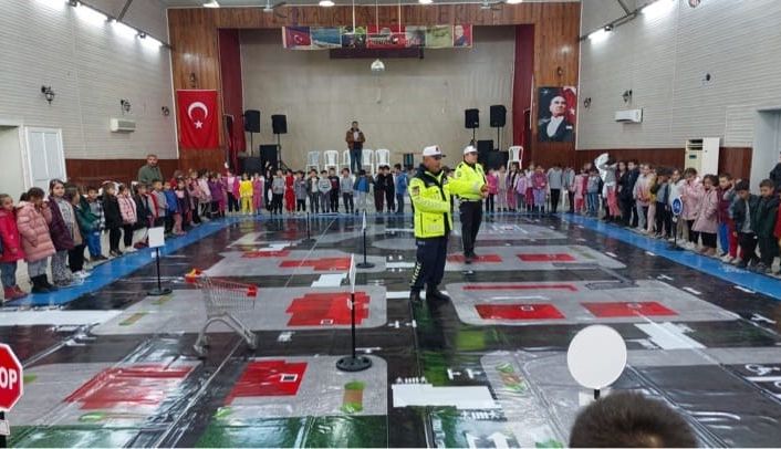 Denizli’de çocuklara trafik bilinci aşılanıyor
