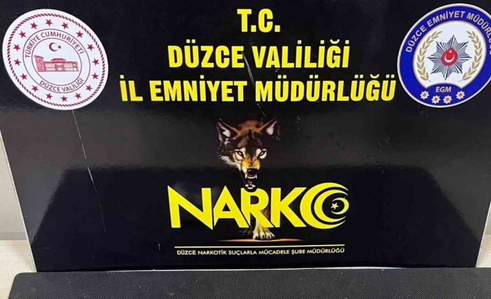 Düzce’de 26 yıl kesinleşmiş hapis cezası bulunan zanlı yakalandı