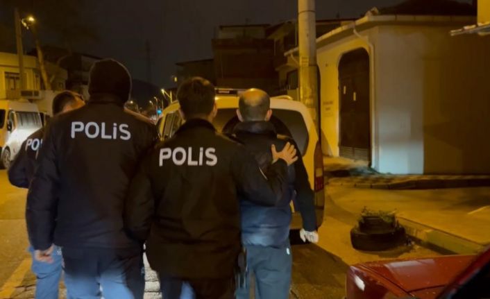 Ekiplerin devriye sırasında şüphelendikleri otomobilin sürücüsü alkollü çıktı