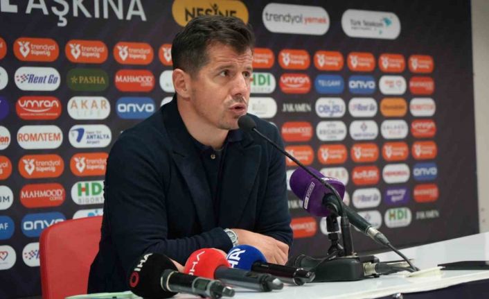 Emre Belözoğlu: "Oyun 4-0, maç 0-0 bitti"
