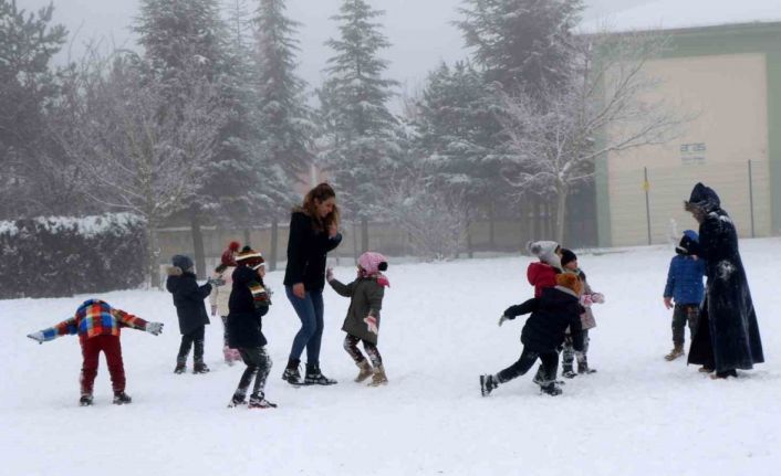 Erzincan’ın Tercan ilçesinde eğitime kar tatili