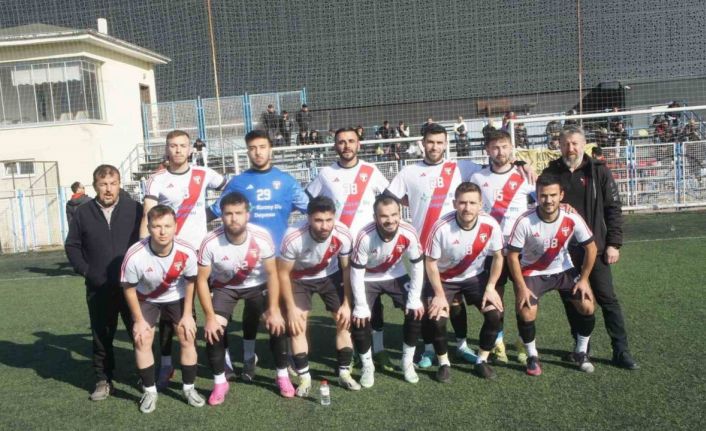 Güneşspor Play-Off iddiasını sürdürdü