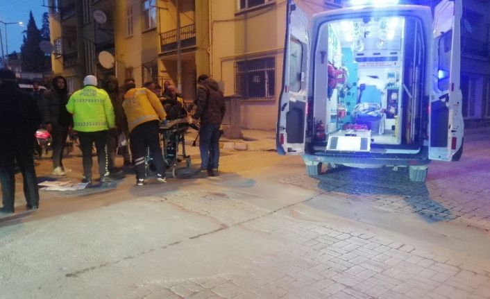 Isparta’da otomobille çarpışan elektrikli bisiklet sürücüsü yaralandı