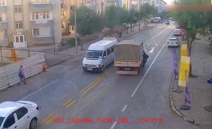 Isparta’da otomobillerin yayalara çarptığı kazalar anbean kaydedildi