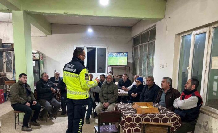 Jandarma’dan traktör sürücülerine bilgilendirme