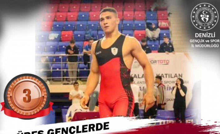 Kazada yaralanıp ailesini kaybeden güreşçi Beytullah Sarı’dan muhteşem dönüş