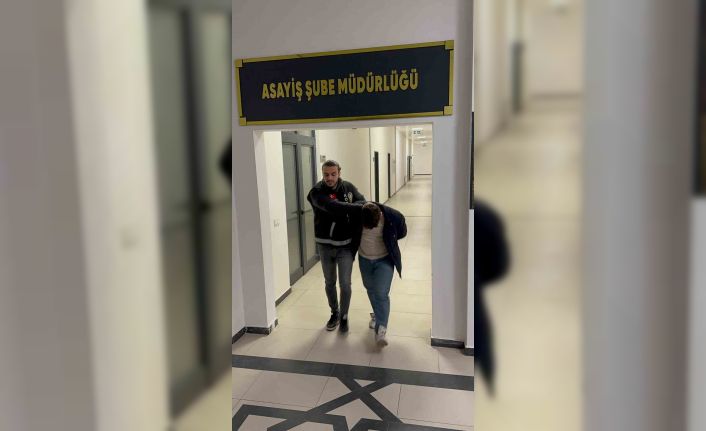 Kendilerine polis süsü verip 1 milyon TL’lik vurgun yaptılar