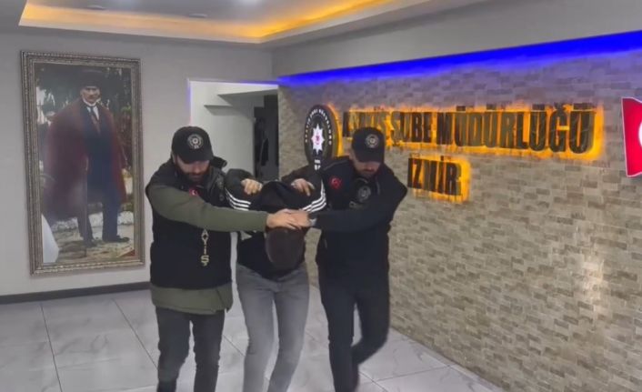 Kendisine borcu olan arkadaşını bıçaklayarak öldürdü