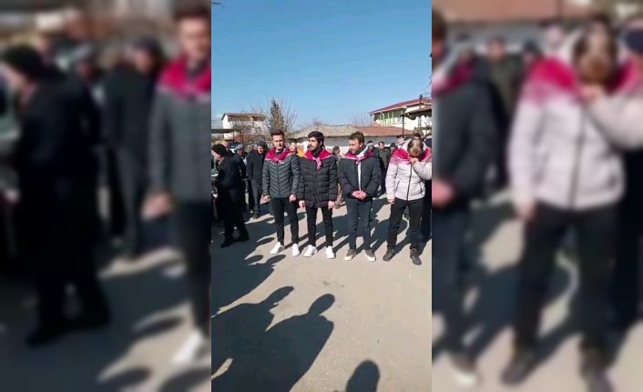 Kınalı kuzular dualarla askere uğurlandı
