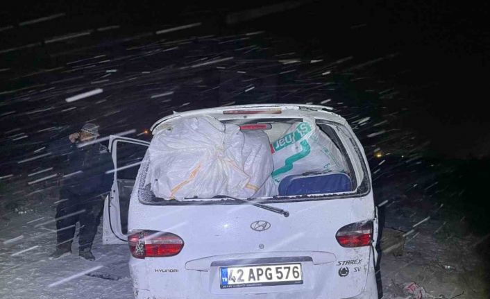Konya’da kar ve buzlama kazaya neden oldu: 4 yaralı