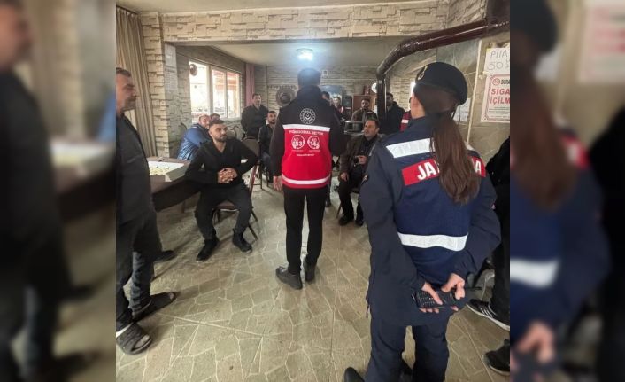 Köylülere bağımlılıkla mücadele bilgilendirmesi