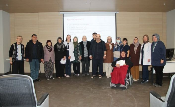 Kütahya Şehir Hastanesi’nde diyabet eğitimi tamamlandı