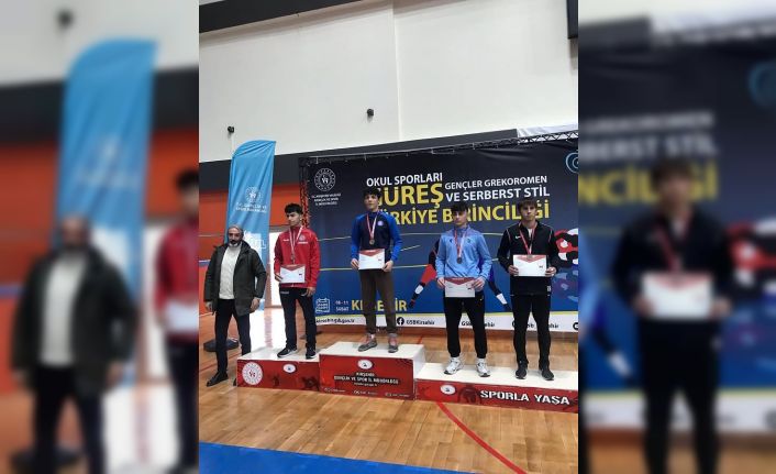 Kütahyalı güreşçi Said Ada Türkiye Şampiyonu oldu