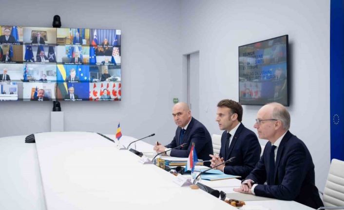 Macron: "Ukrayna sürece dahil edilmeli ve haklarına saygı gösterilmeli"