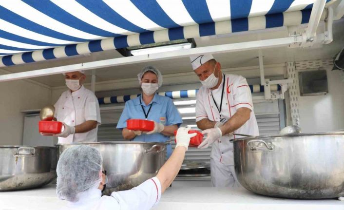 Marmaris’te 2 bin 400 aile için destek paketleri hazırlandı