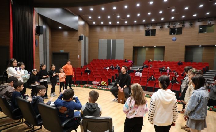 Melikgazide geleceğin ses sanatçıları yetişiyor