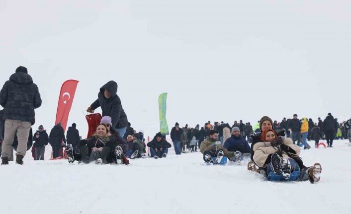 Menderesleri ile ünlü Perşembe Yaylası’nda kar festivali
