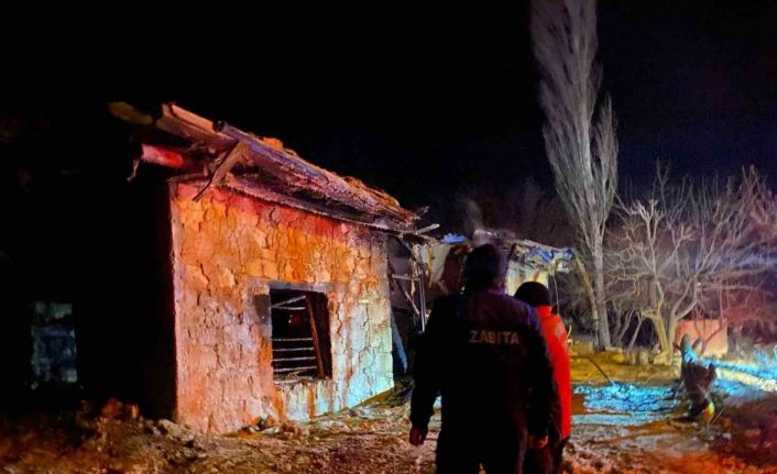 Mersin’de ev yangını: 1 ölü