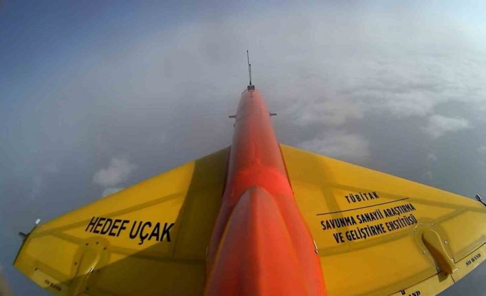 Milli GÖKDOĞAN füzesi hedefi tam isabetle vurdu