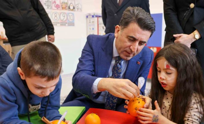 Minik öğrencilerle etkinlik yaptı