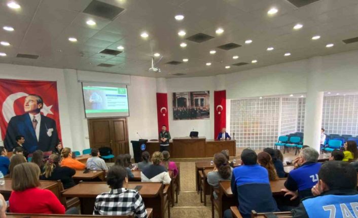 Nazilli Belediyesi’nden uyuşturucuyla mücadele semineri