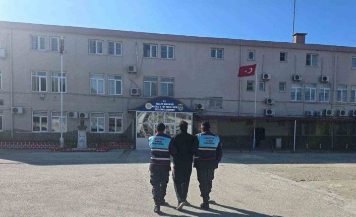 Nazilli’de 2 aranan şahıs yakalandı