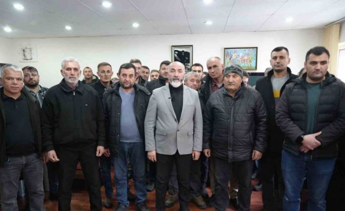 Niğdeli süt üreticilerinden marketler ve sanayicilere fiyat tepkisi